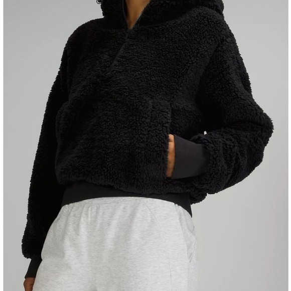 Lululemon cinchable fleece quarter zip - Picture 2 of 3